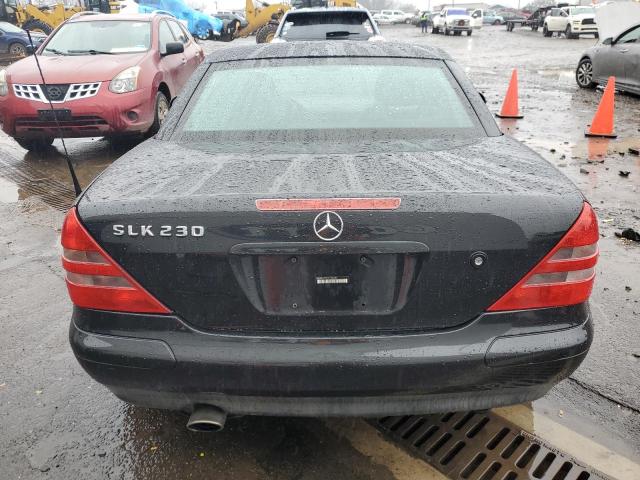 Photo 5 VIN: WDBKK47F4YF165495 - MERCEDES-BENZ SLK-CLASS 