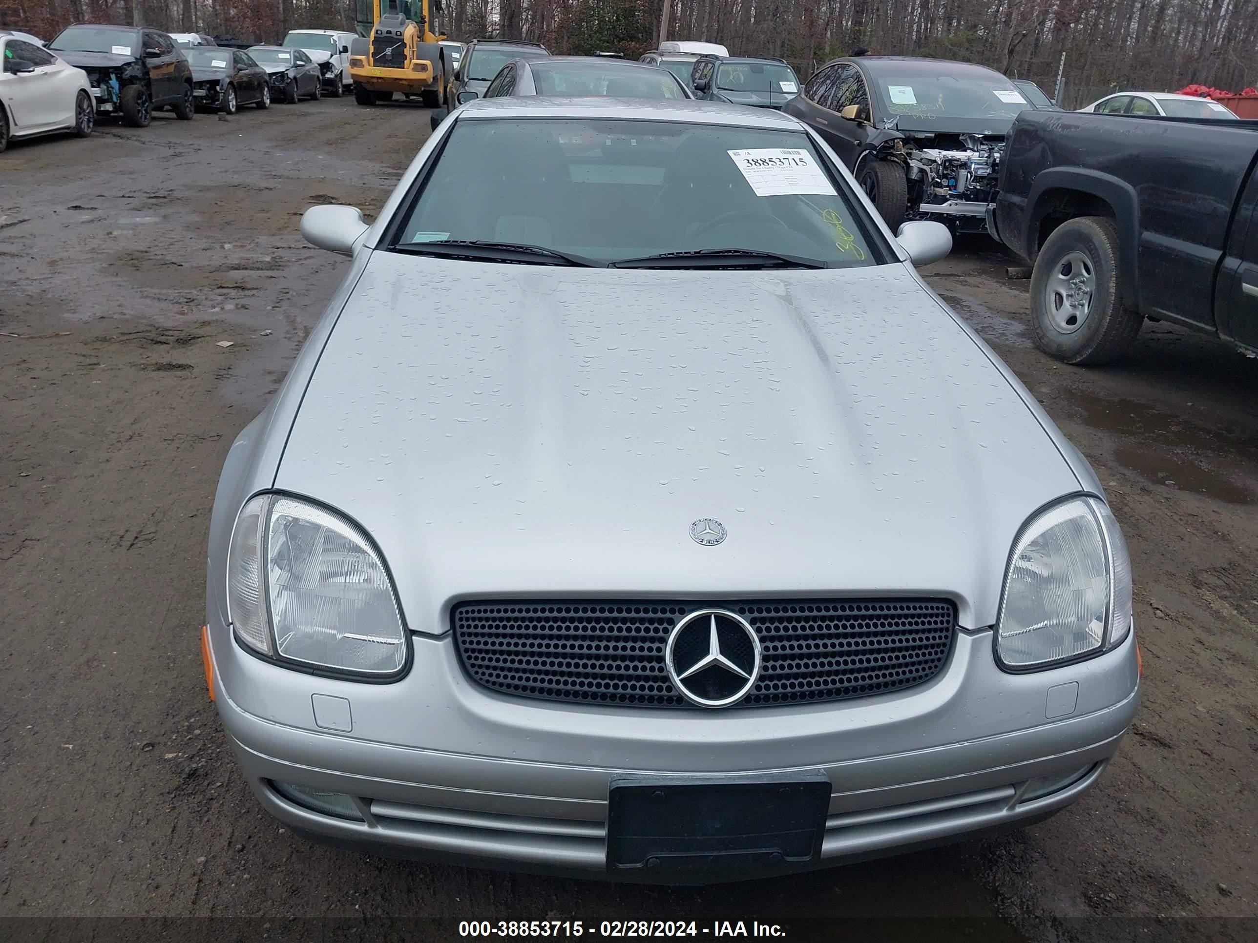 Photo 11 VIN: WDBKK47F6YF156801 - MERCEDES-BENZ NULL 