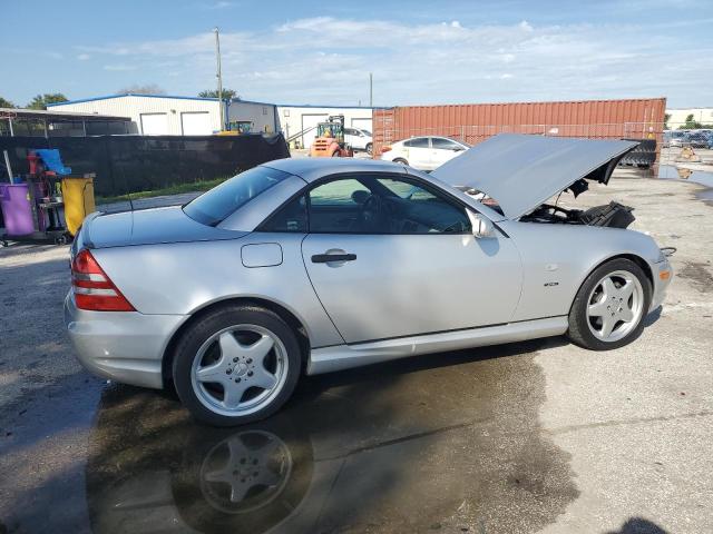 Photo 2 VIN: WDBKK47F6YF164963 - MERCEDES-BENZ SLK 230 KO 