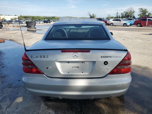 Photo 5 VIN: WDBKK47F6YF164963 - MERCEDES-BENZ SLK 230 KO 