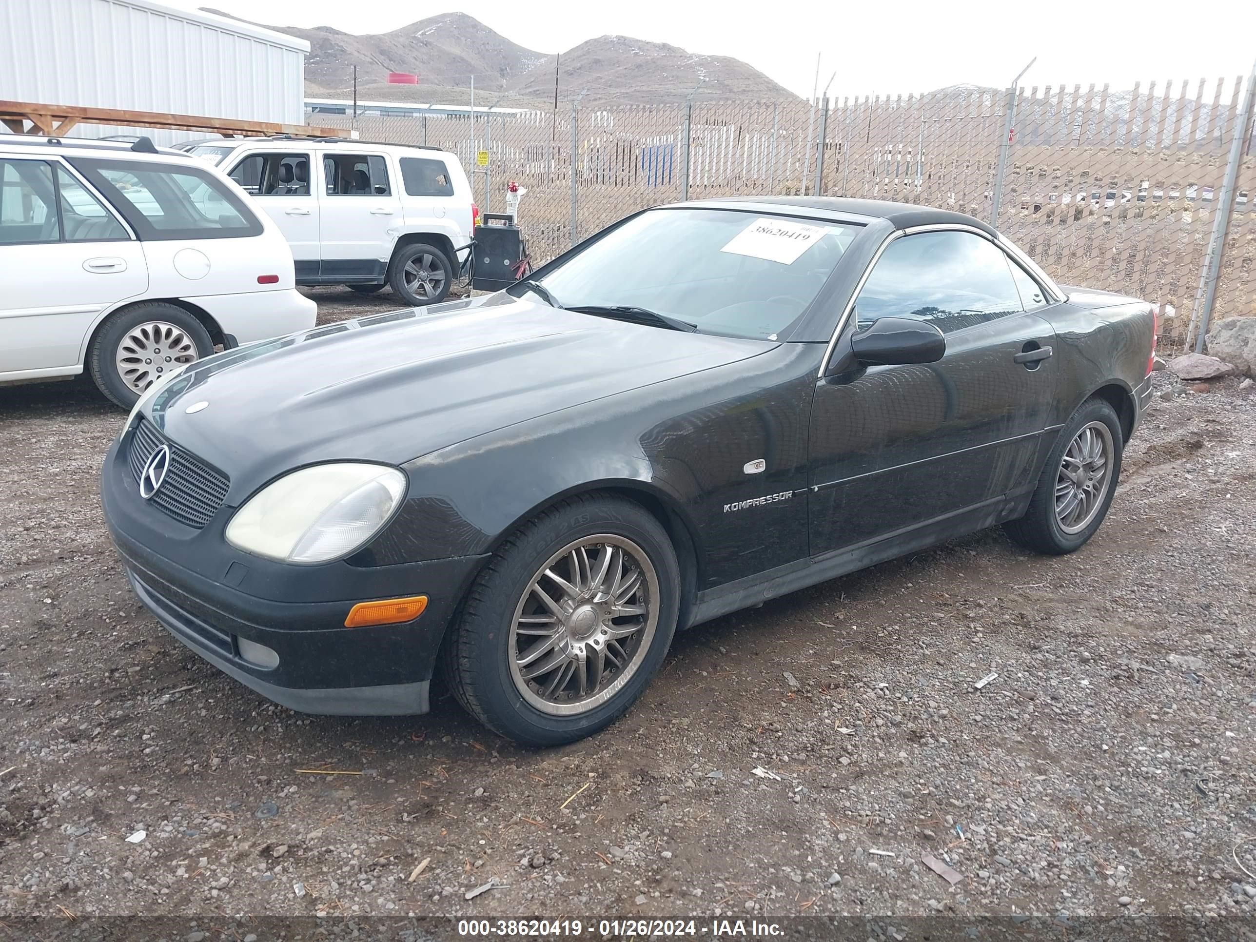 Photo 1 VIN: WDBKK47FXWF010379 - MERCEDES-BENZ SLK-KLASSE 