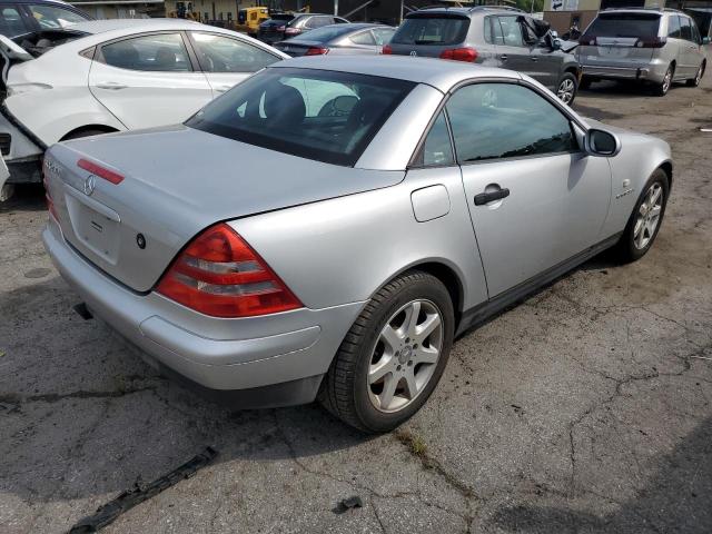 Photo 2 VIN: WDBKK47FXWF024587 - MERCEDES-BENZ SLK-CLASS 