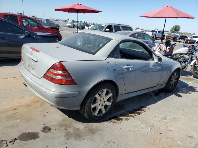 Photo 2 VIN: WDBKK49F61F187940 - MERCEDES-BENZ SLK 230 KO 