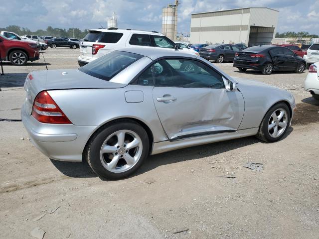 Photo 2 VIN: WDBKK65F52F245815 - MERCEDES-BENZ SLK-CLASS 