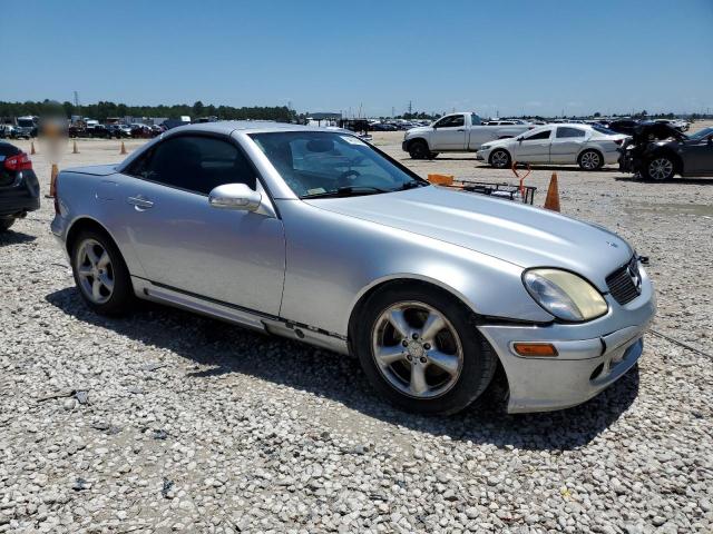 Photo 3 VIN: WDBKK65F61F209470 - MERCEDES-BENZ SLK 320 