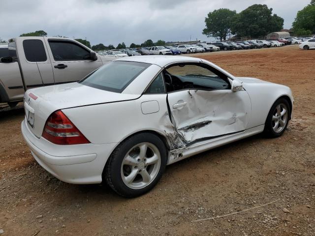 Photo 2 VIN: WDBKK65F61F227337 - MERCEDES-BENZ SLK-CLASS 