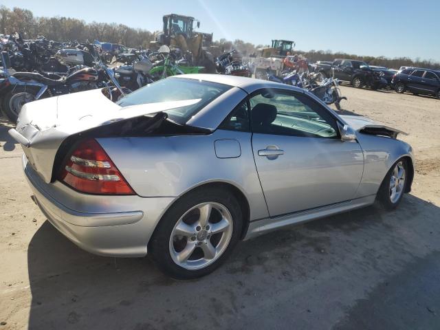 Photo 2 VIN: WDBKK65F83F276025 - MERCEDES-BENZ SLK 320 