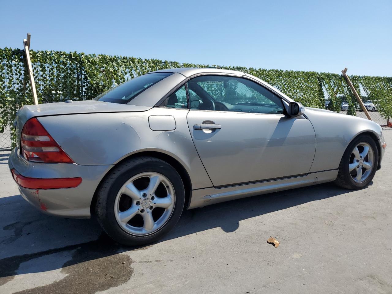 Photo 2 VIN: WDBKK65FX3F284238 - MERCEDES-BENZ SLK-KLASSE 