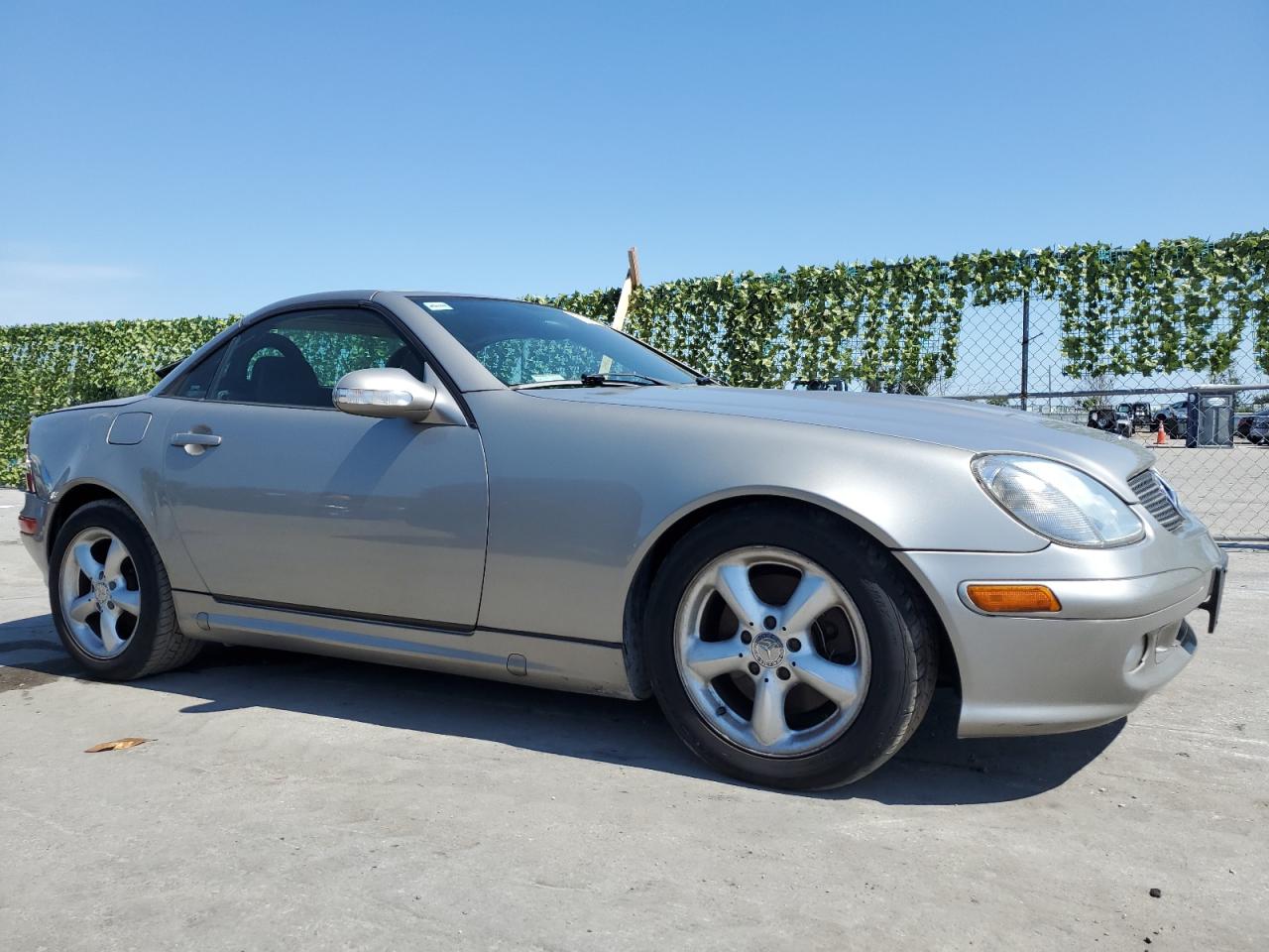 Photo 3 VIN: WDBKK65FX3F284238 - MERCEDES-BENZ SLK-KLASSE 