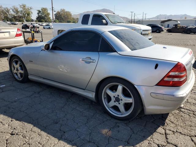 Photo 1 VIN: WDBKK65FX4F300567 - MERCEDES-BENZ SLK 320 