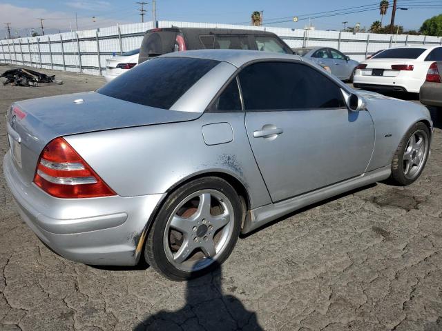 Photo 2 VIN: WDBKK65FX4F300567 - MERCEDES-BENZ SLK 320 