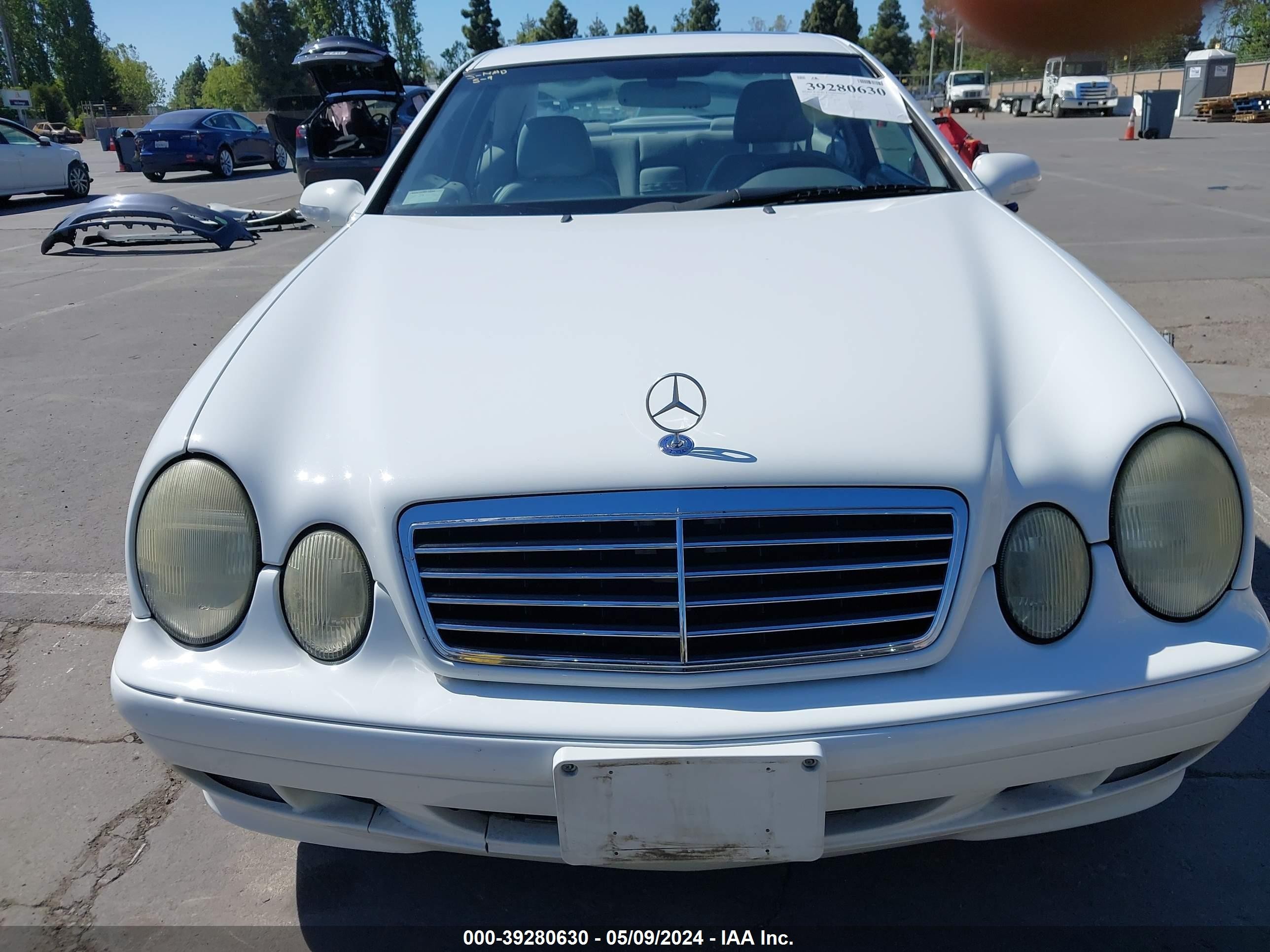 Photo 12 VIN: WDBLJ65G01F187398 - MERCEDES-BENZ CLK-KLASSE 