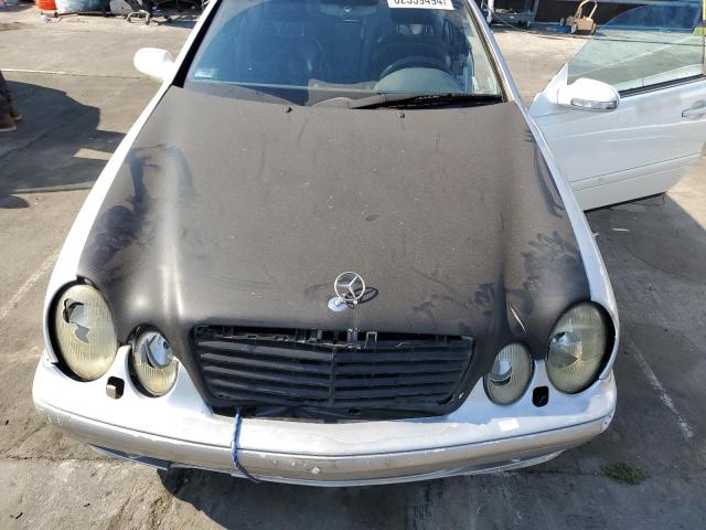 Photo 10 VIN: WDBLJ65G12T126256 - MERCEDES-BENZ CLK-CLASS 