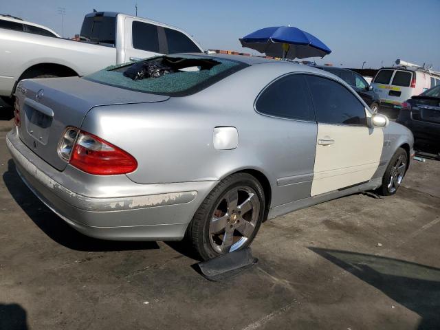 Photo 2 VIN: WDBLJ65G12T126256 - MERCEDES-BENZ CLK-CLASS 