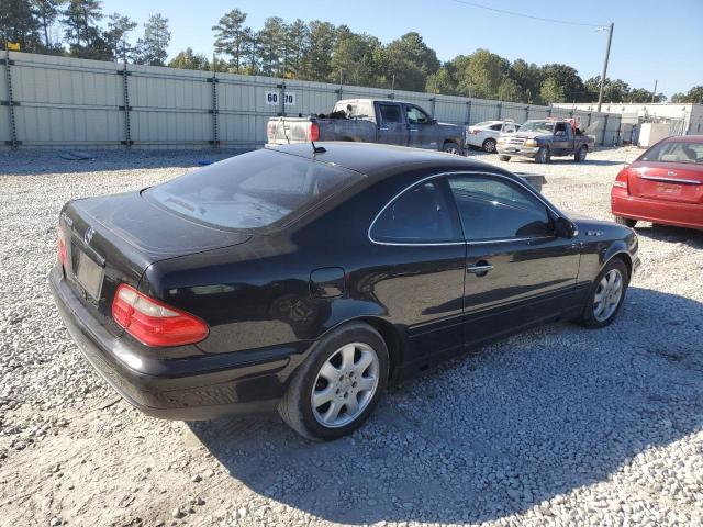 Photo 2 VIN: WDBLJ65G2YF135524 - MERCEDES-BENZ CLK 320 