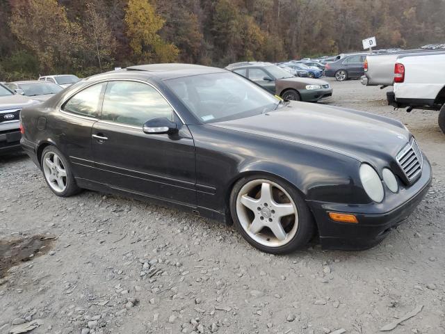 Photo 3 VIN: WDBLJ65G4YF152664 - MERCEDES-BENZ CLK 320 