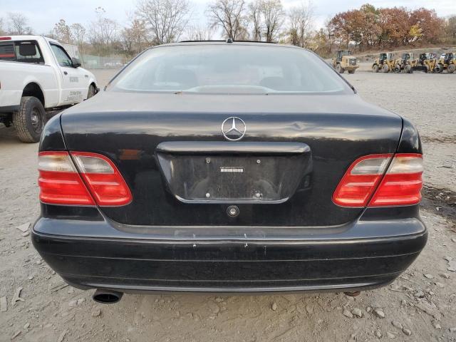 Photo 5 VIN: WDBLJ65G4YF152664 - MERCEDES-BENZ CLK 320 