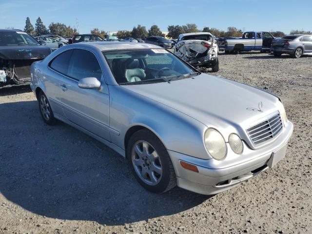 Photo 3 VIN: WDBLJ65G51T064763 - MERCEDES-BENZ CLK 320 