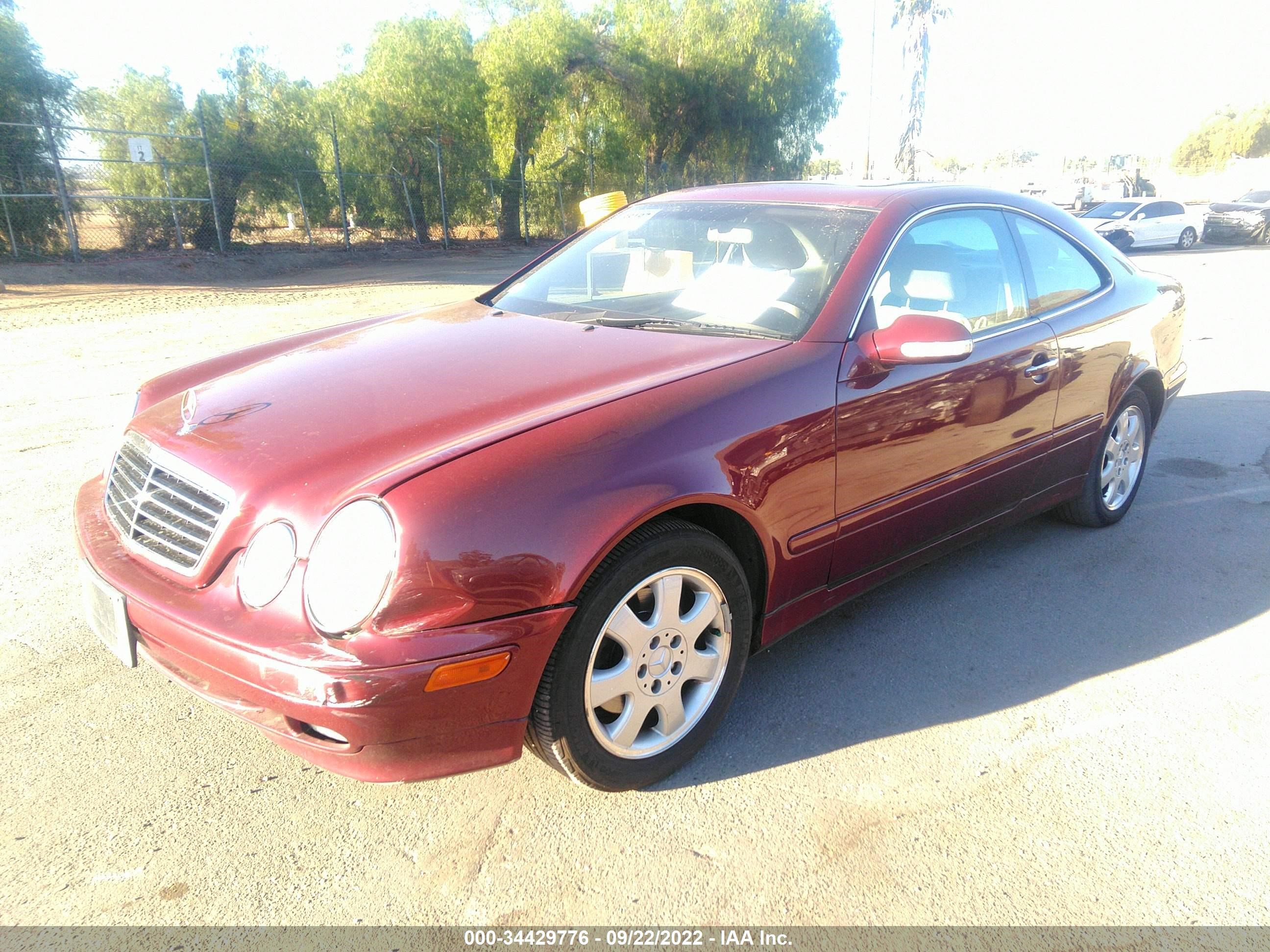 Photo 1 VIN: WDBLJ65G5YF134142 - MERCEDES-BENZ CLK-KLASSE 