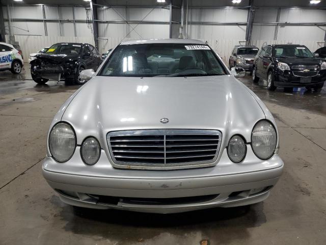 Photo 4 VIN: WDBLJ65G71T081175 - MERCEDES-BENZ CLK 320 