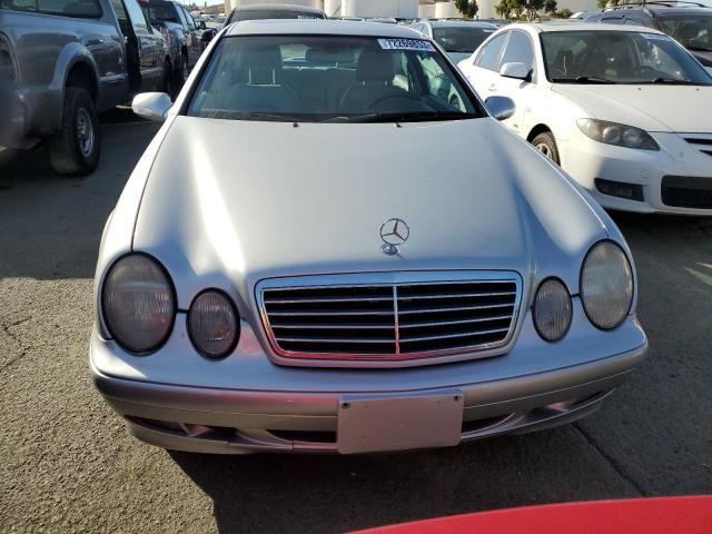 Photo 4 VIN: WDBLJ65G72F197945 - MERCEDES-BENZ CLK-CLASS 