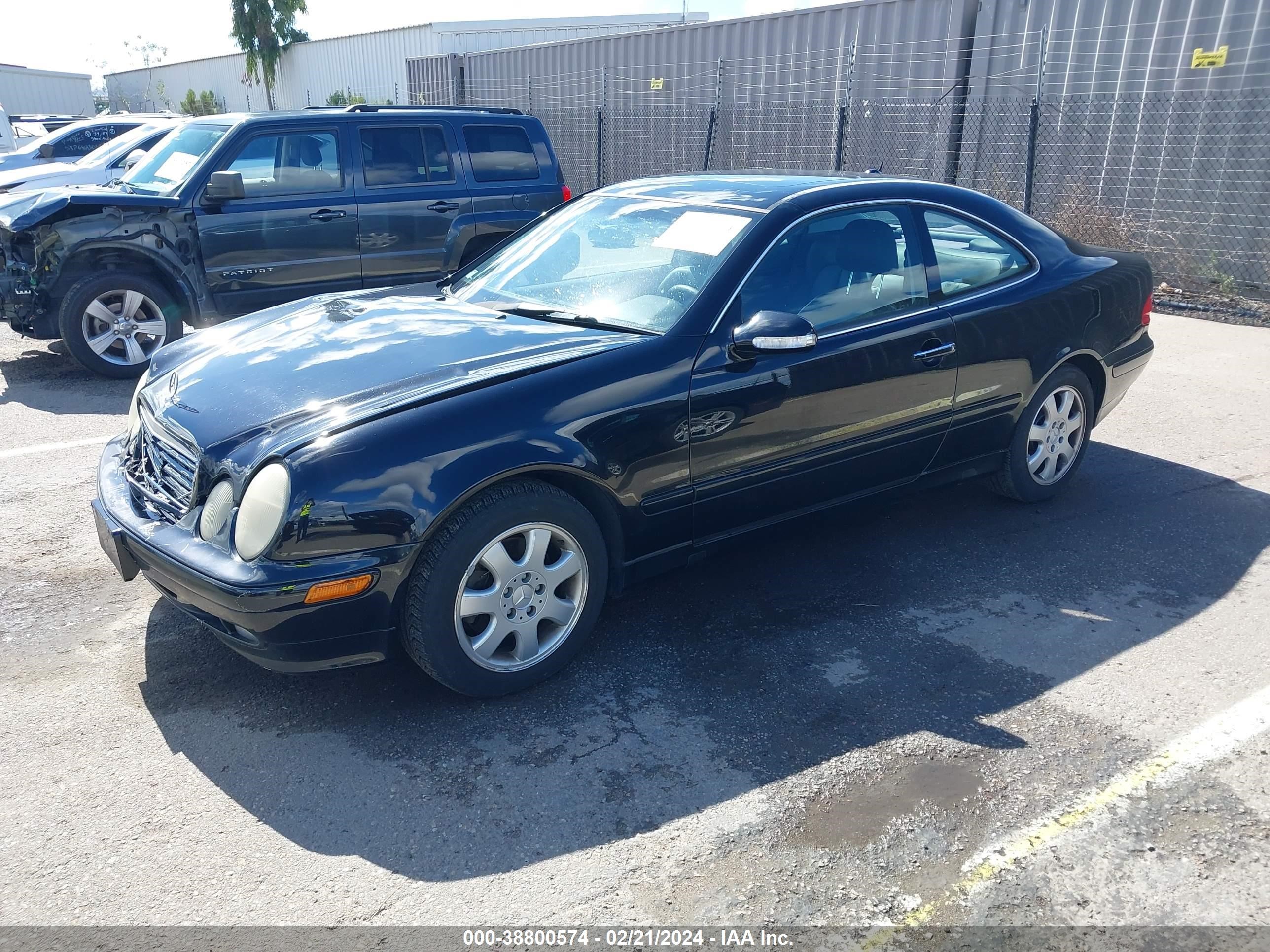 Photo 1 VIN: WDBLJ65G81F190923 - MERCEDES-BENZ CLK-KLASSE 