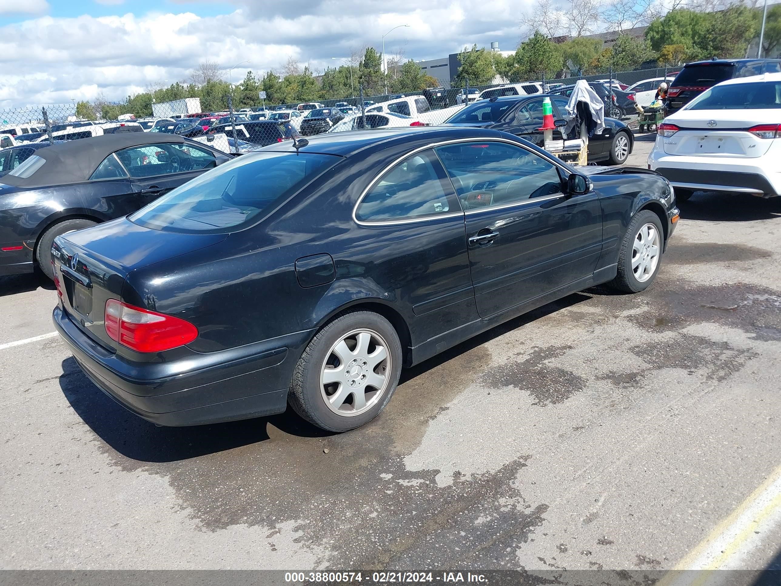 Photo 3 VIN: WDBLJ65G81F190923 - MERCEDES-BENZ CLK-KLASSE 