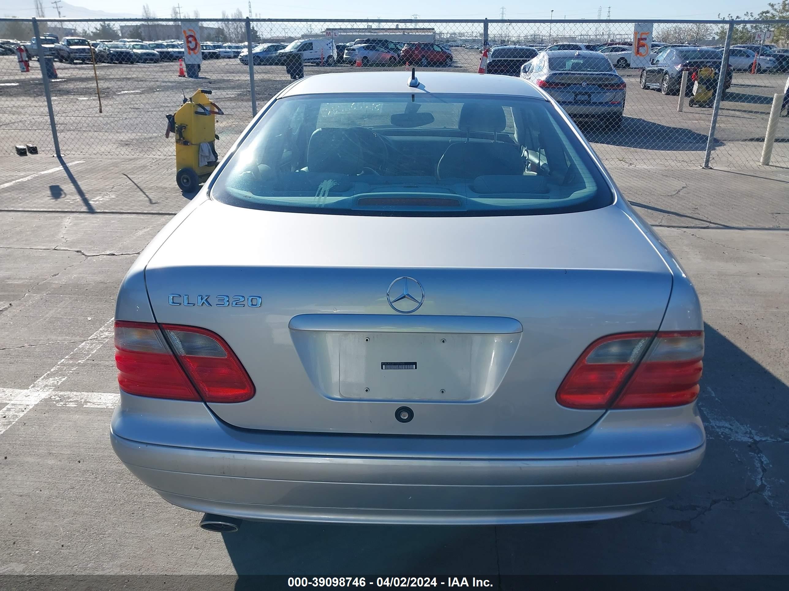 Photo 14 VIN: WDBLJ65G81T001835 - MERCEDES-BENZ CLK-KLASSE 