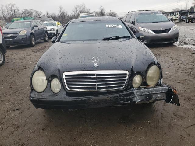 Photo 4 VIN: WDBLJ65GX1F170172 - MERCEDES-BENZ CLK 320 