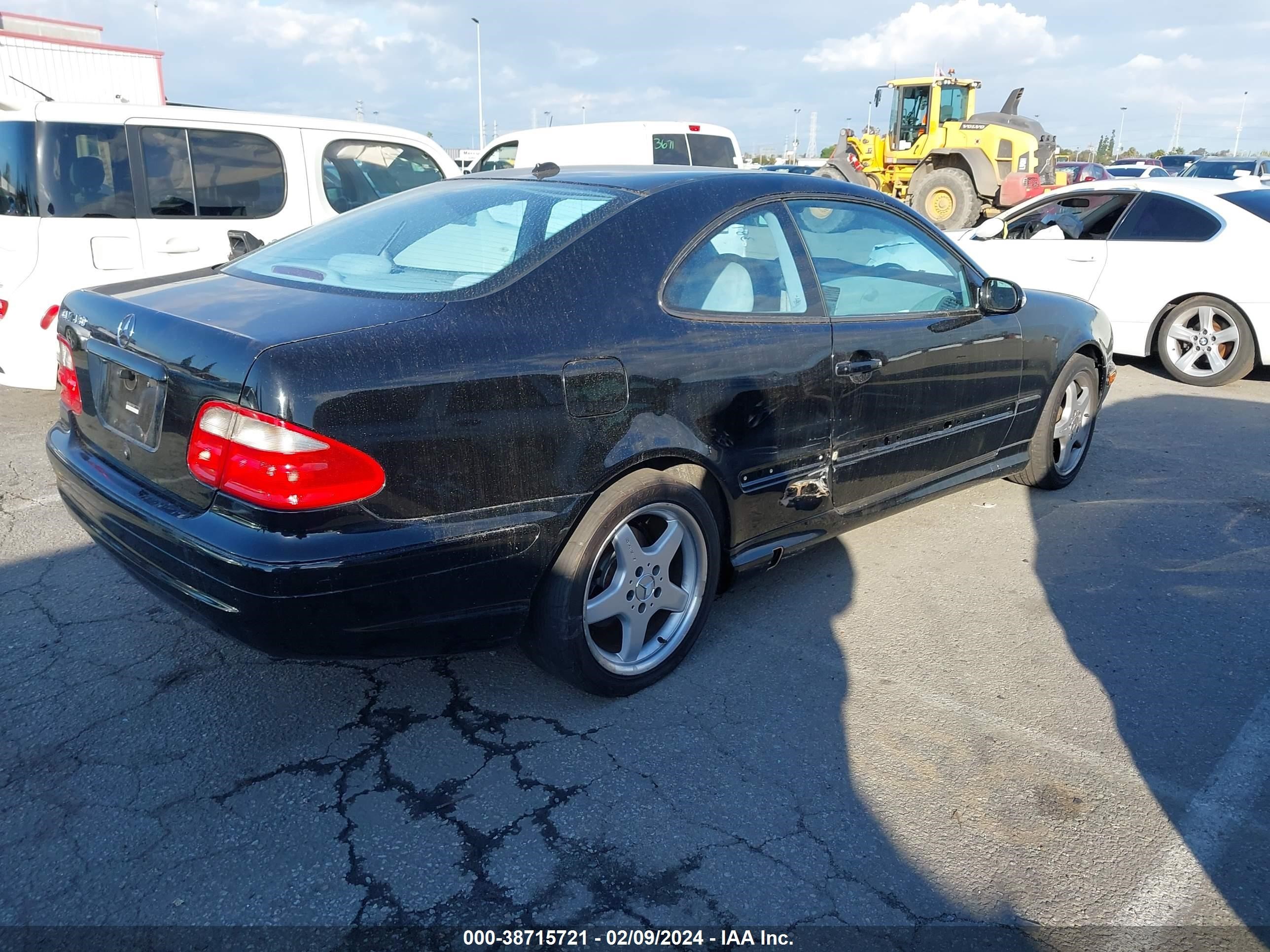 Photo 3 VIN: WDBLJ70G62T113645 - MERCEDES-BENZ CLK-KLASSE 