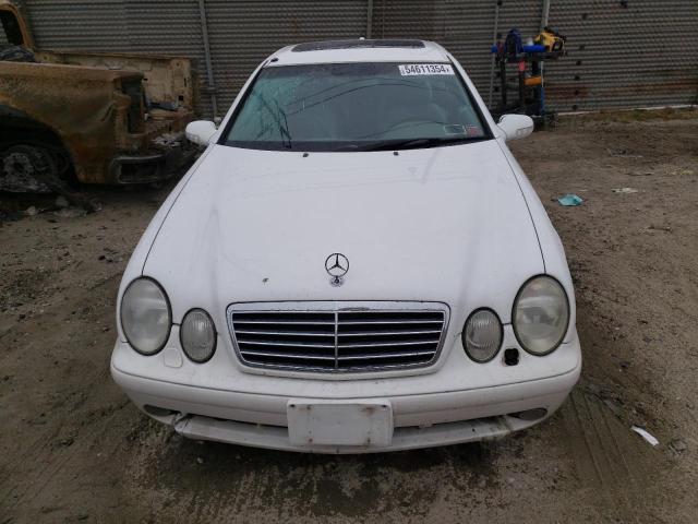 Photo 4 VIN: WDBLJ70G7YF117131 - MERCEDES-BENZ CLK-CLASS 