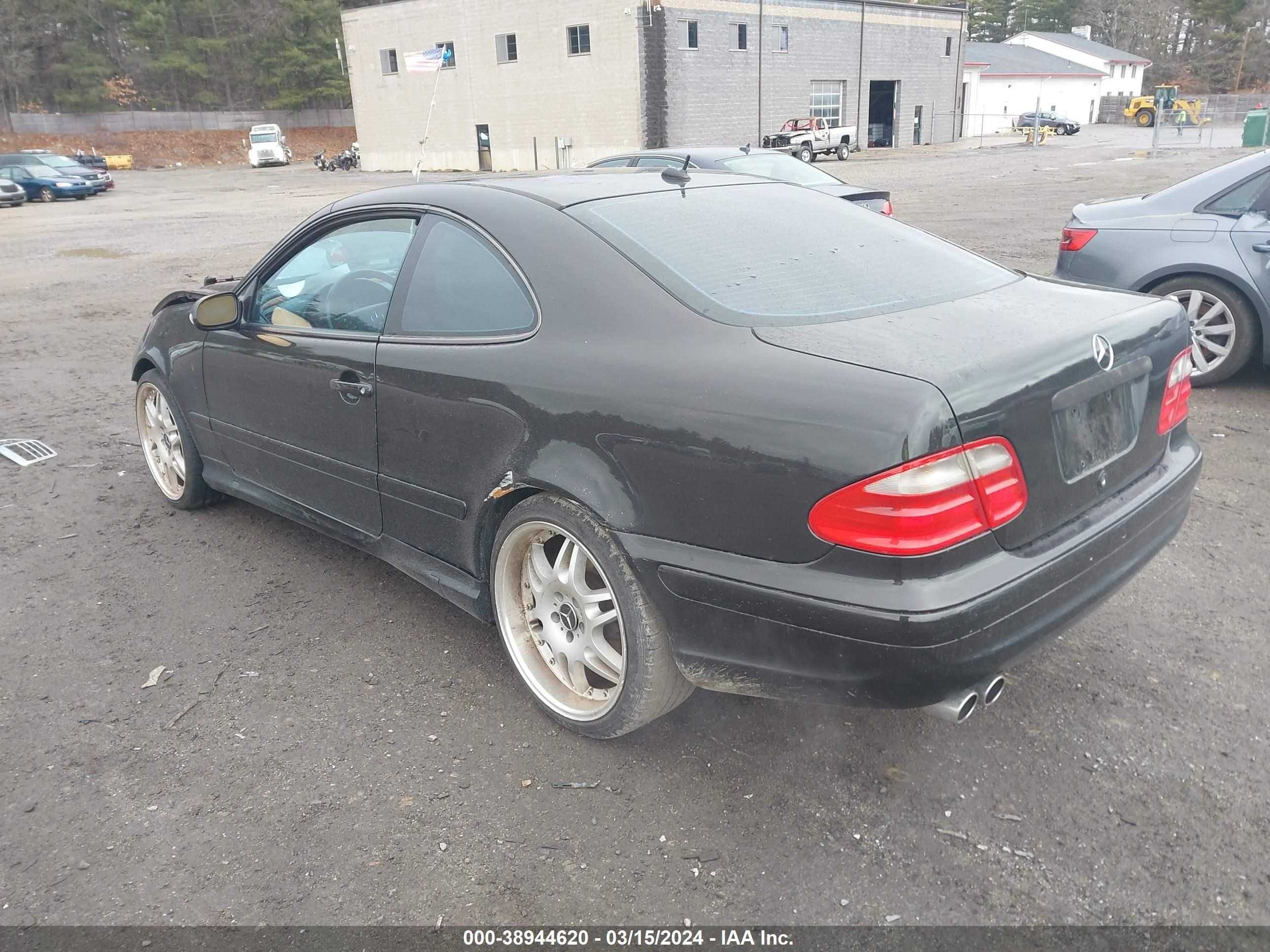 Photo 2 VIN: WDBLJ70G81F168868 - MERCEDES-BENZ NULL 