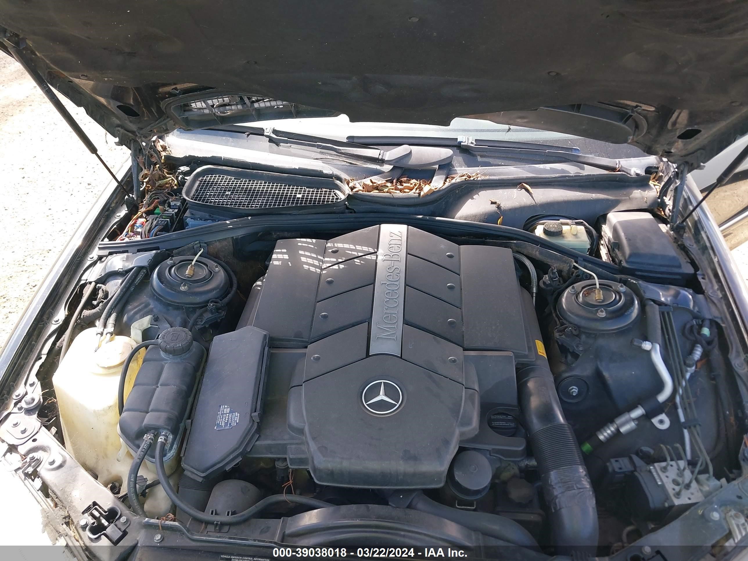 Photo 9 VIN: WDBLJ70GXYF090233 - MERCEDES-BENZ NULL 