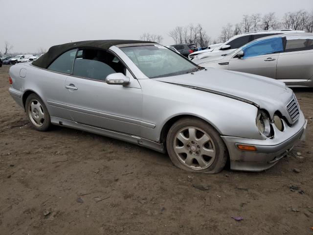 Photo 3 VIN: WDBLK65G01T076865 - MERCEDES-BENZ CLK-CLASS 