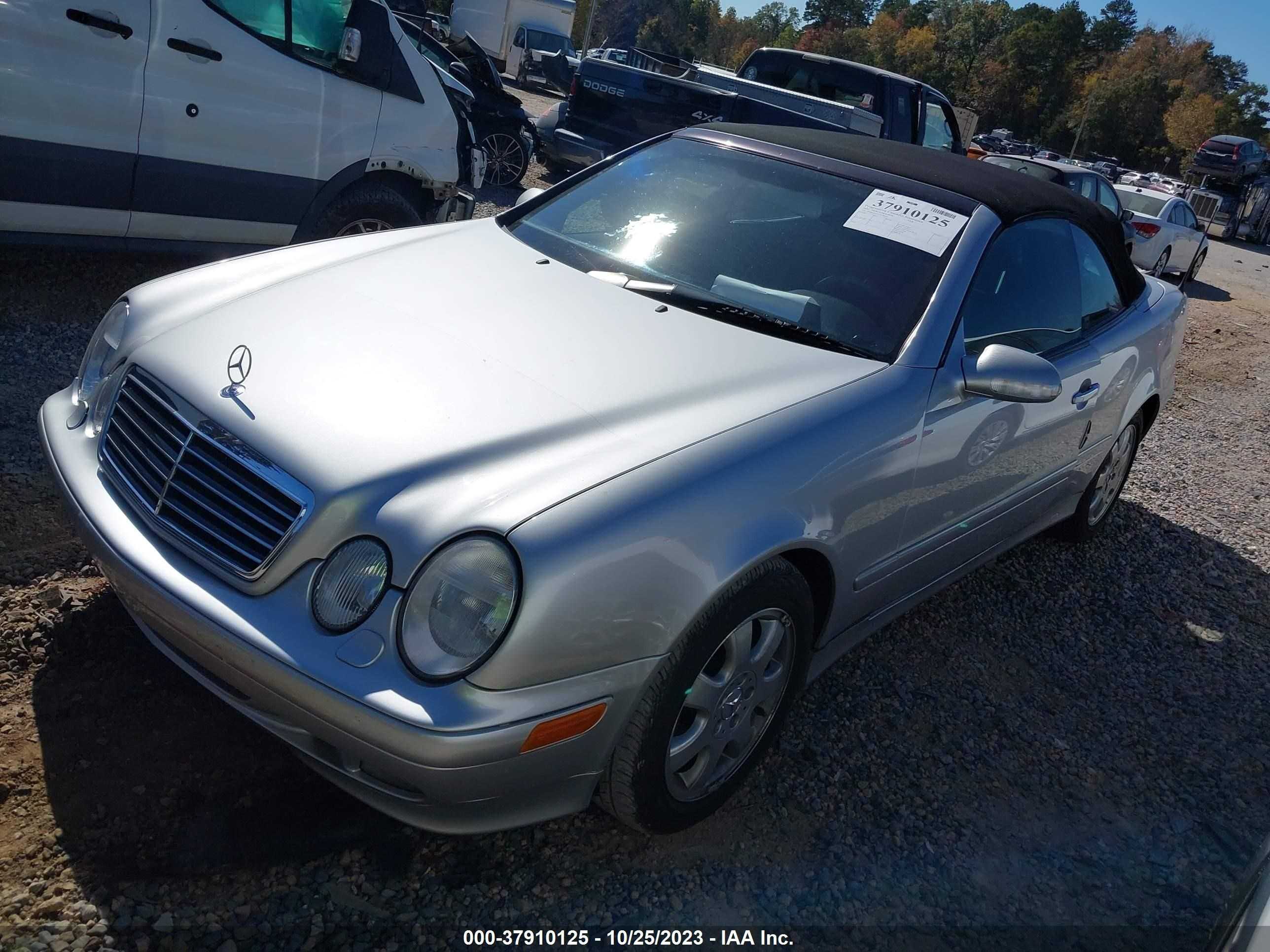 Photo 1 VIN: WDBLK65G33T140979 - MERCEDES-BENZ CLK-KLASSE 