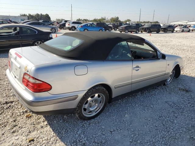 Photo 2 VIN: WDBLK65G7XT026957 - MERCEDES-BENZ CLK 320 