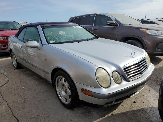 Photo 3 VIN: WDBLK65G9XT014132 - MERCEDES-BENZ CLK 320 