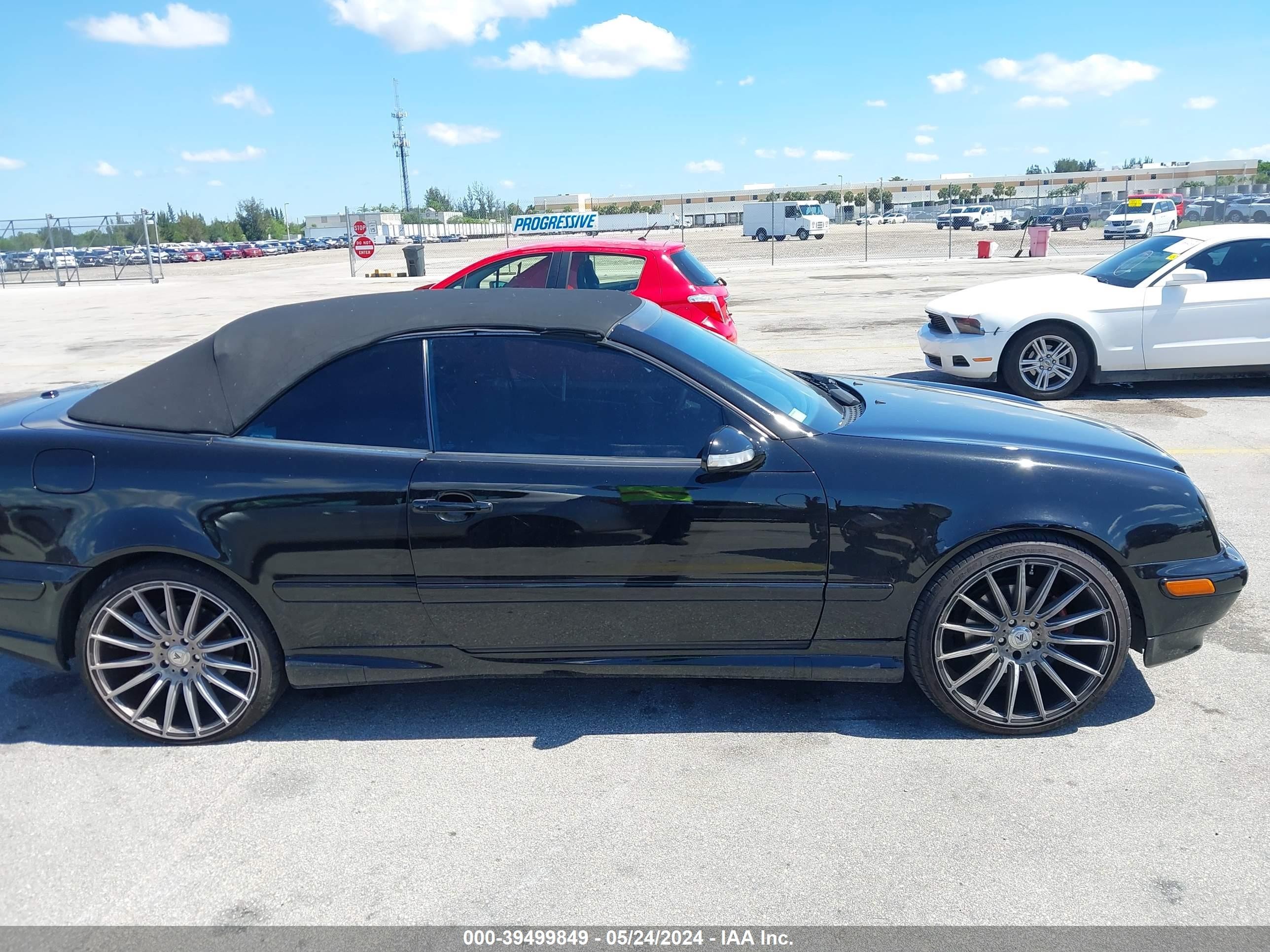 Photo 12 VIN: WDBLK70G72T125347 - MERCEDES-BENZ NULL 