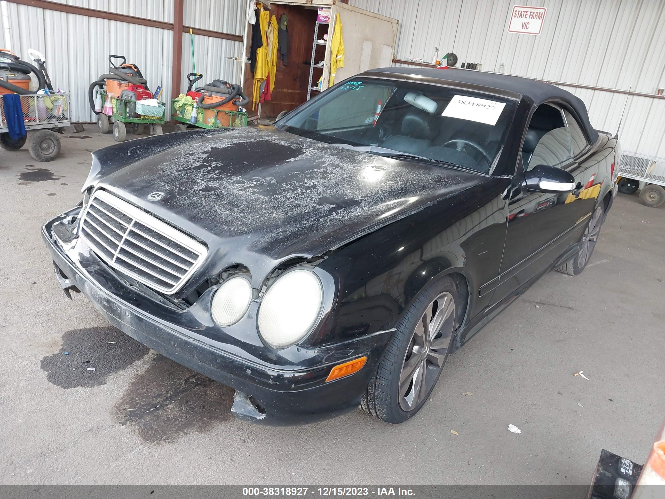 Photo 1 VIN: WDBLK70G81T063780 - MERCEDES-BENZ CLK-KLASSE 