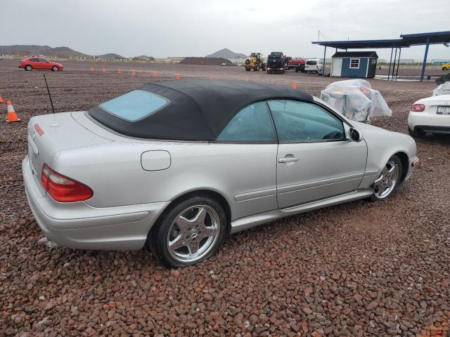 Photo 2 VIN: WDBLK70G81T083981 - MERCEDES-BENZ CLK-CLASS 