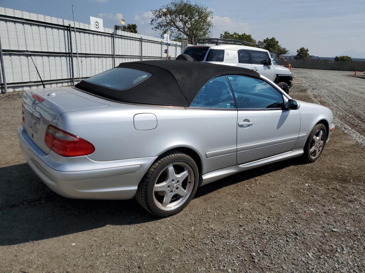 Photo 3 VIN: WDBLK70G93T139090 - MERCEDES-BENZ CLK-KLASSE 