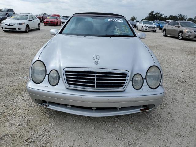 Photo 4 VIN: WDBLK70GX2T106811 - MERCEDES-BENZ CLK-CLASS 