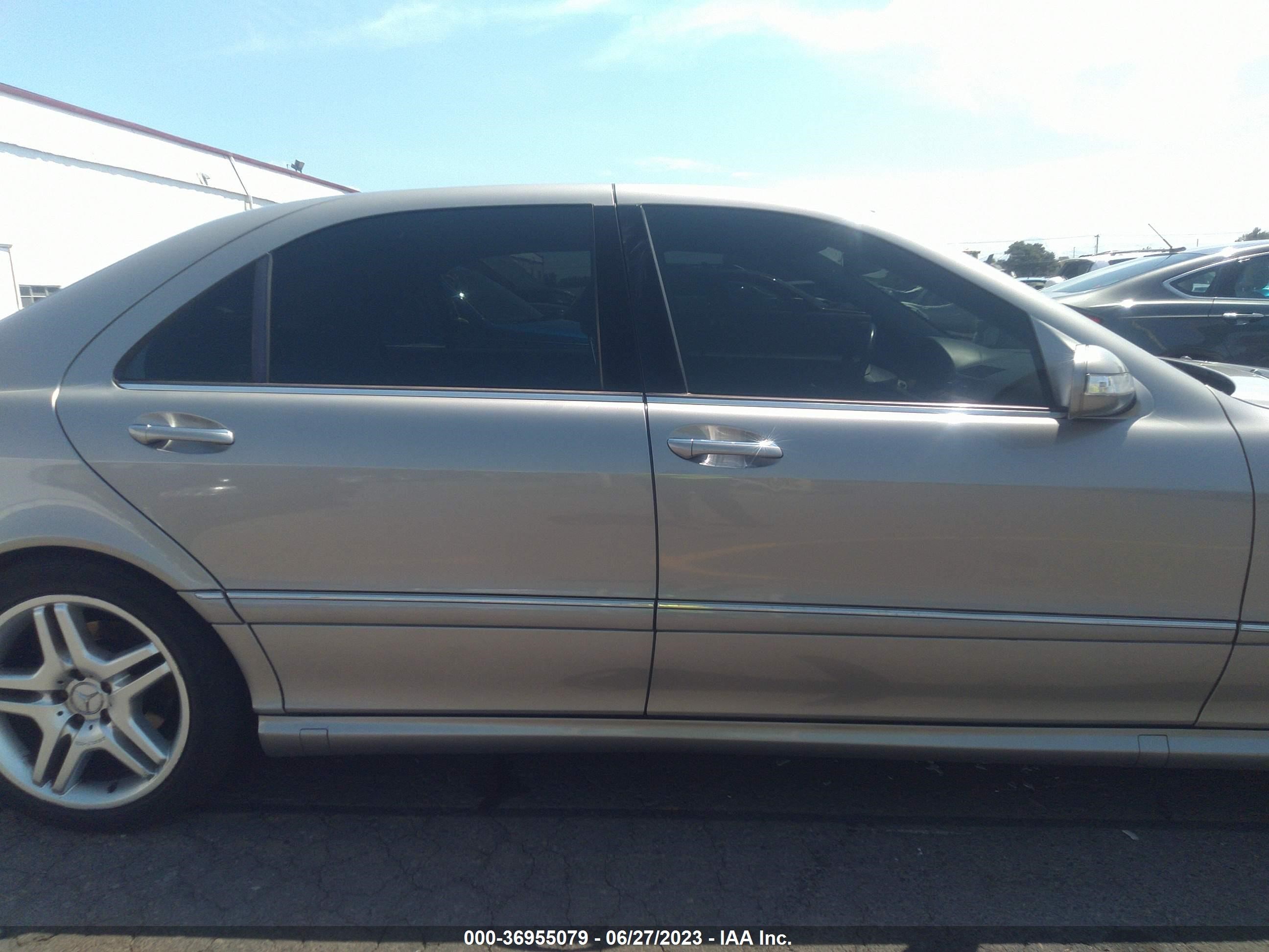 Photo 12 VIN: WDBNG70J16A483700 - MERCEDES-BENZ S-KLASSE 