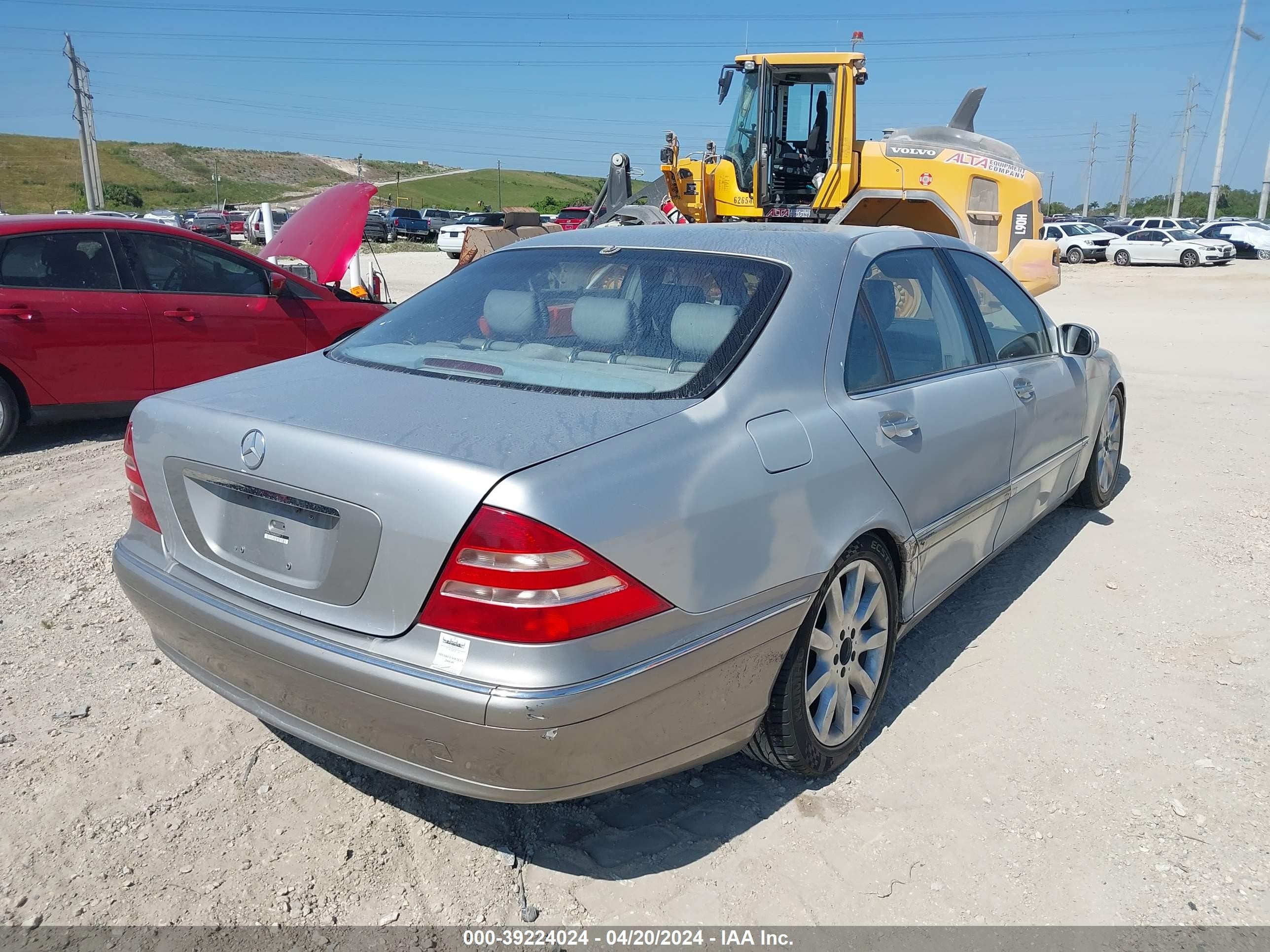 Photo 3 VIN: WDBNG70J71A156131 - MERCEDES-BENZ NULL 