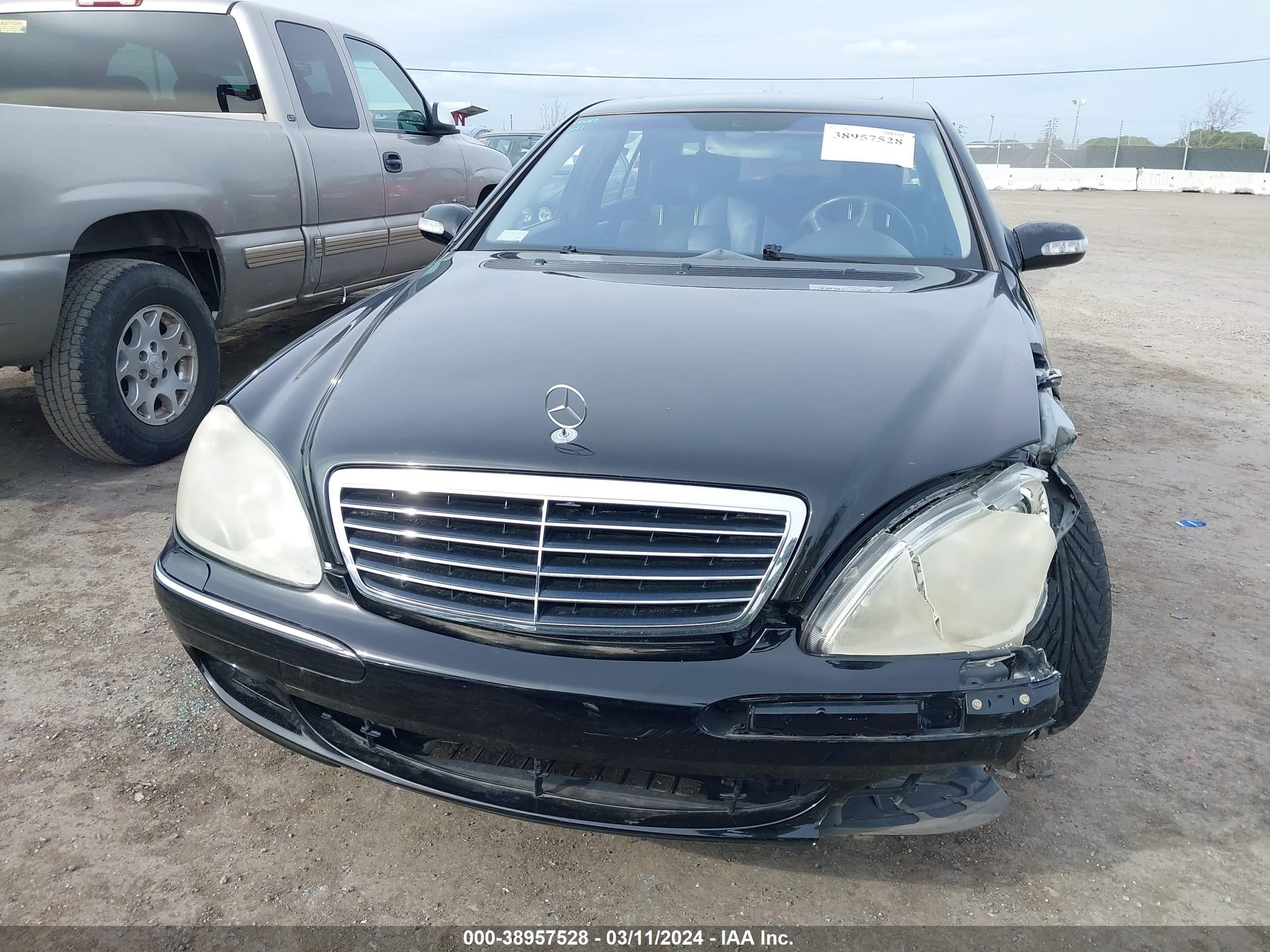 Photo 11 VIN: WDBNG70JX4A396200 - MERCEDES-BENZ NULL 