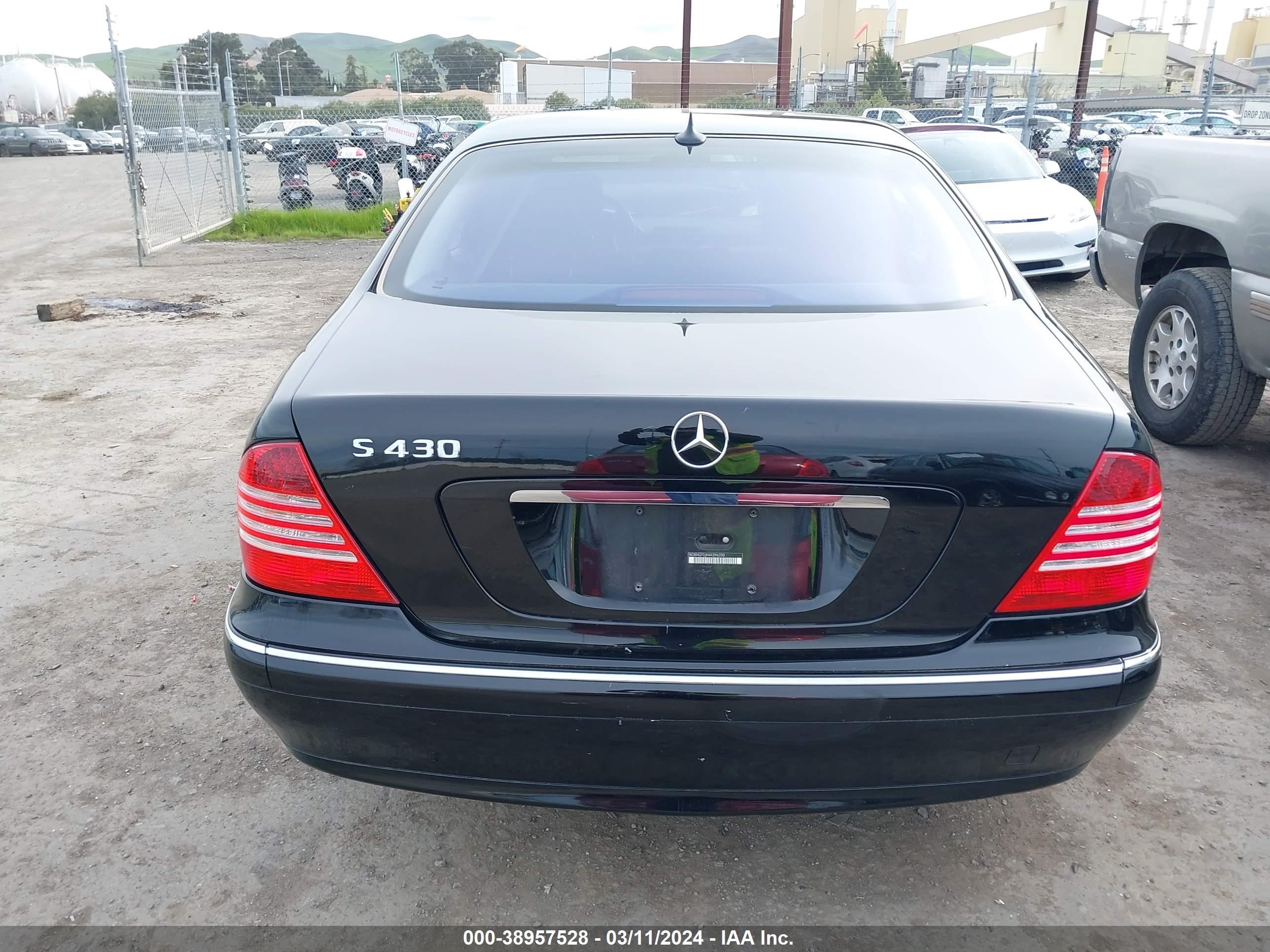 Photo 15 VIN: WDBNG70JX4A396200 - MERCEDES-BENZ NULL 