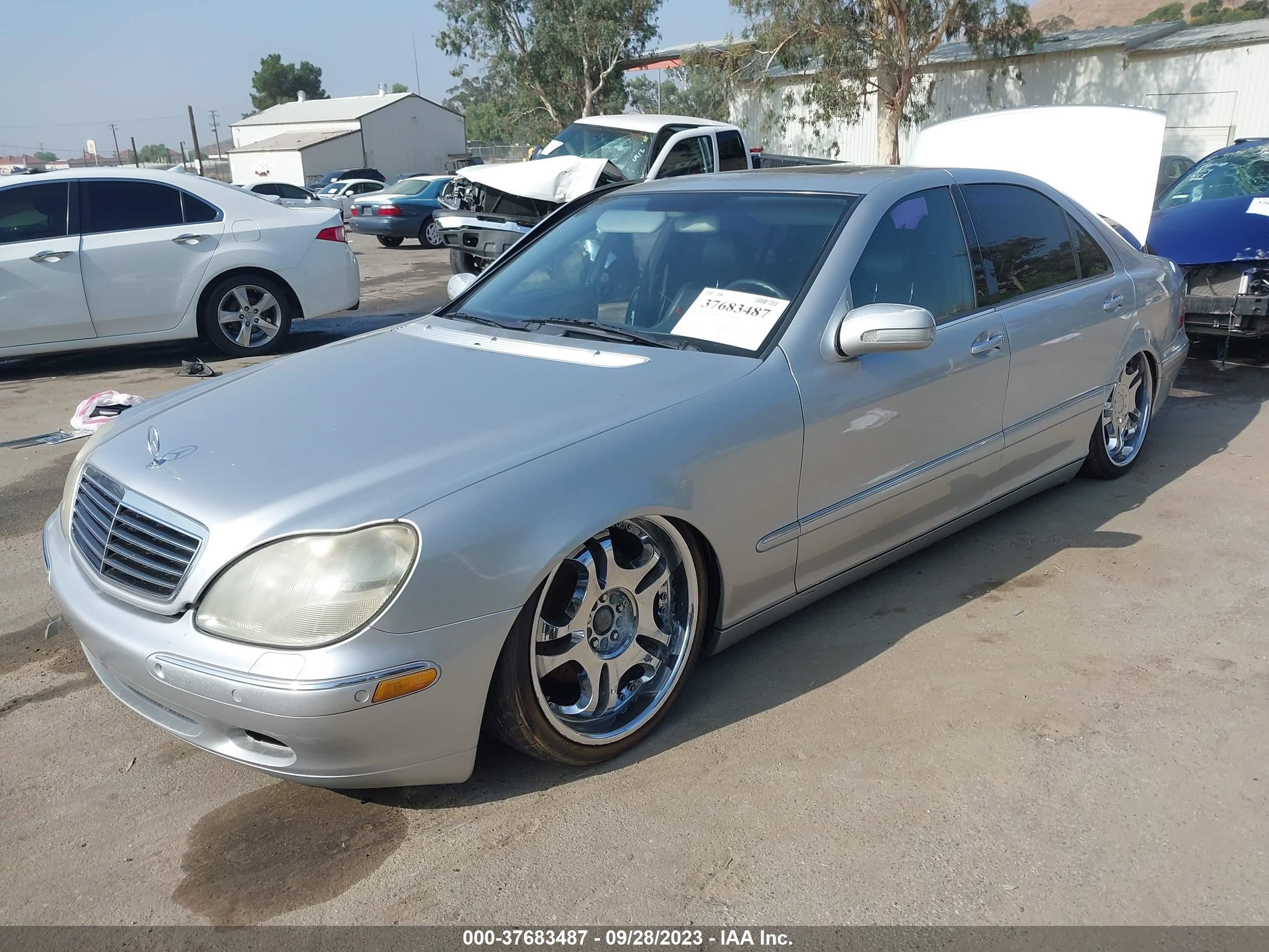 Photo 1 VIN: WDBNG75J2YA052004 - MERCEDES-BENZ S-KLASSE 