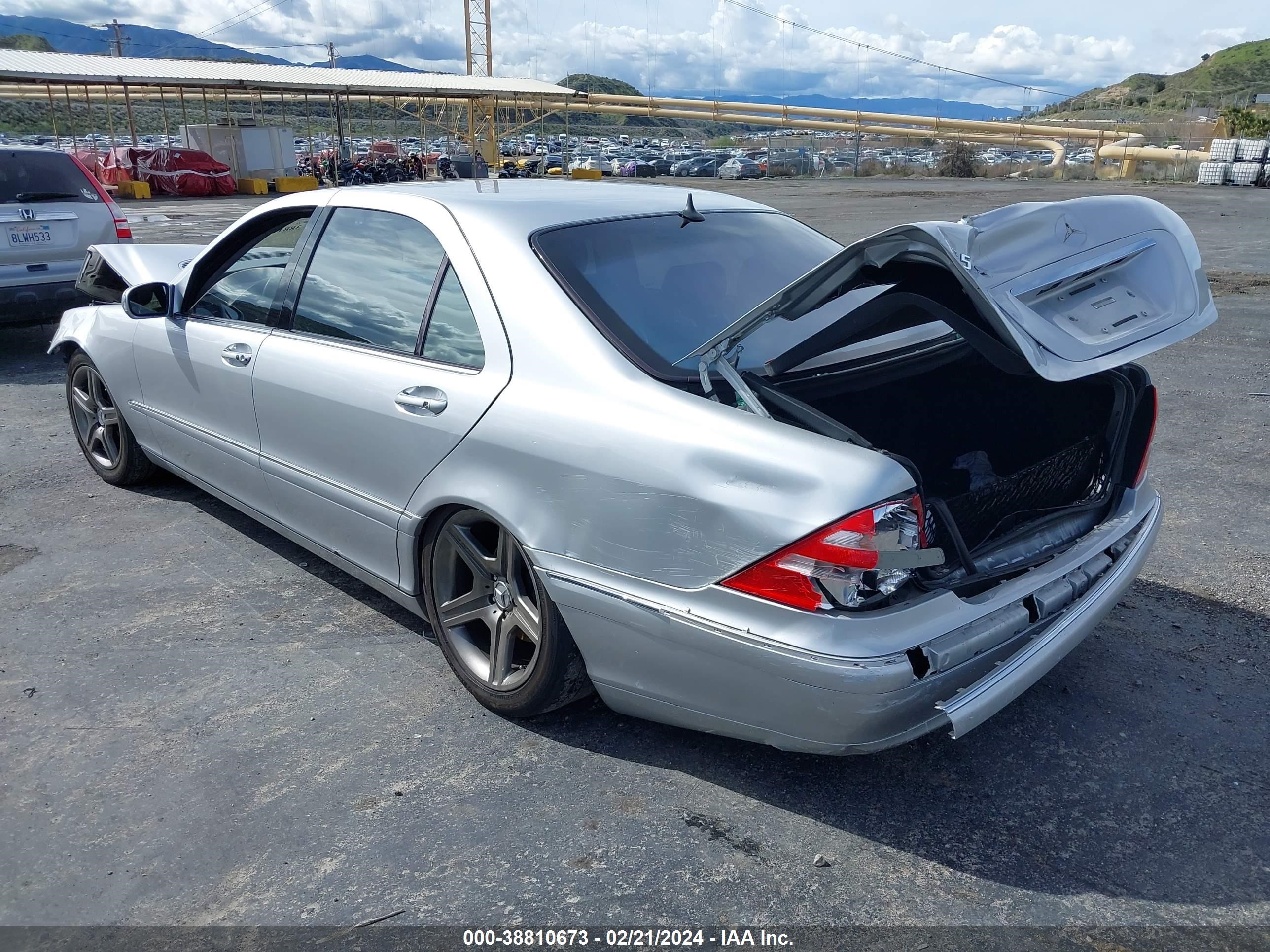 Photo 2 VIN: WDBNG75J62A282166 - MERCEDES-BENZ NULL 