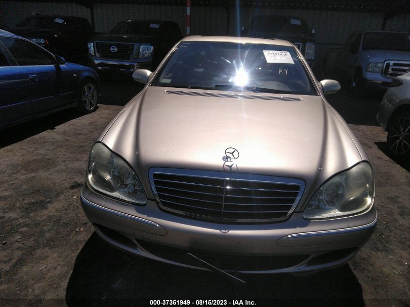 Photo 11 VIN: WDBNG75J94A393815 - MERCEDES-BENZ S-KLASSE 