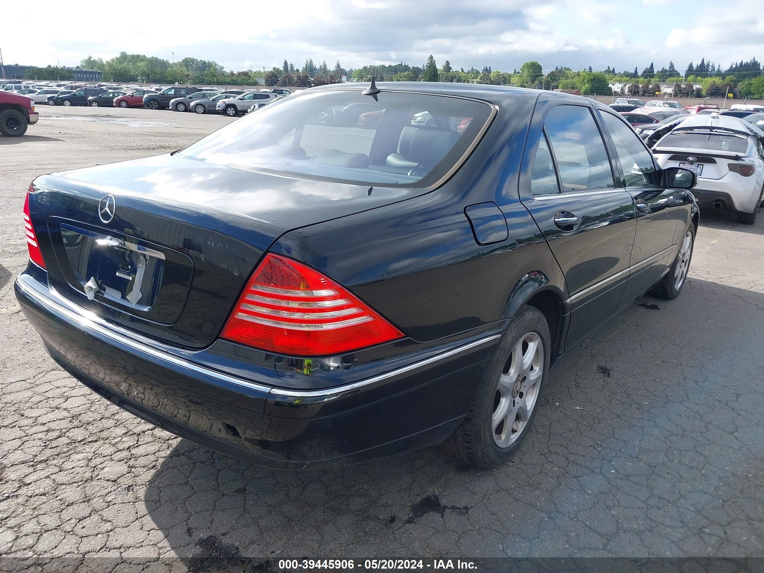 Photo 3 VIN: WDBNG83J73A334348 - MERCEDES-BENZ NULL 